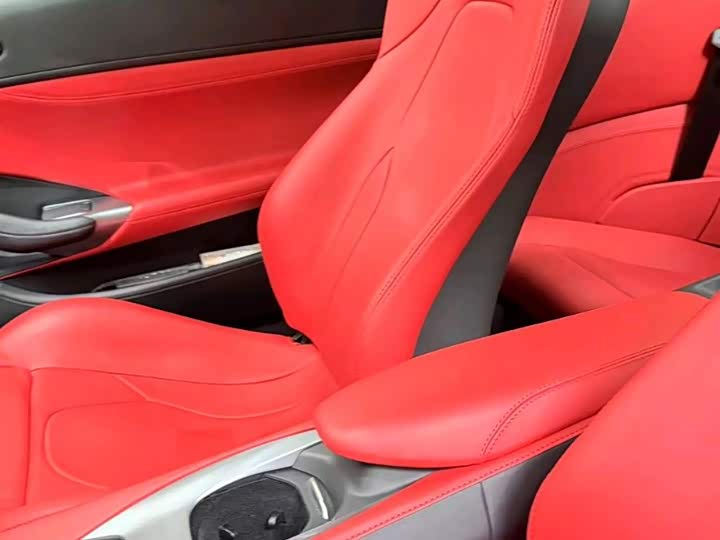 Фото 8 - Ferrari Portofino