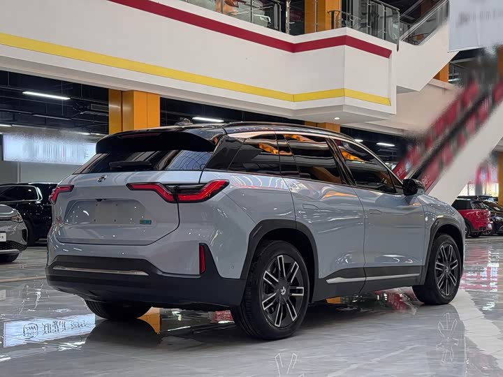 Фото 6 - Nio ES6