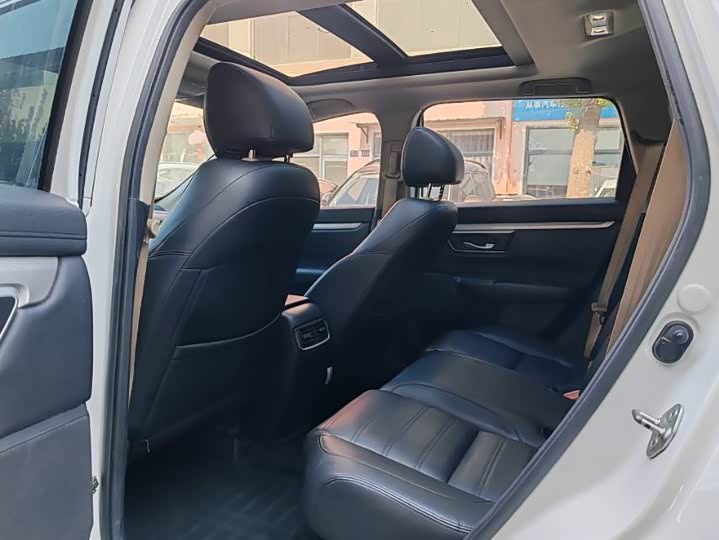 Фото 4 - Honda CR-V