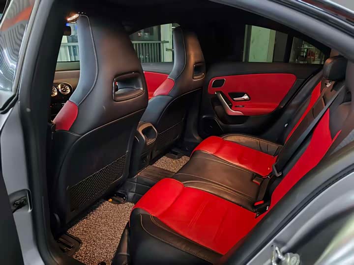 Фото 11 - Mercedes-Benz CLA-Class AMG