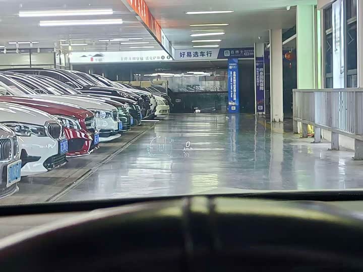 Фото 8 - Mercedes-Benz CLA-Class AMG