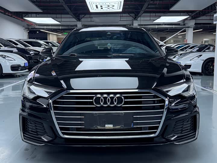 Фото 2 - Audi A6L