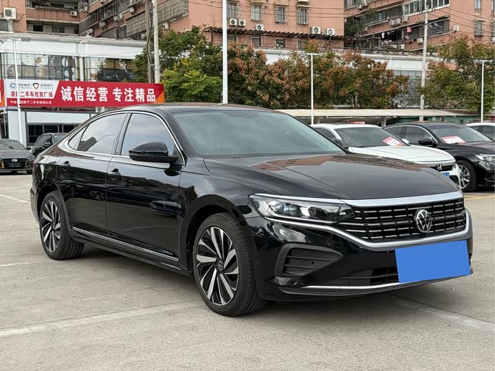 Фото 3 - Volkswagen Passat