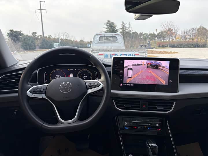 Фото 17 - Volkswagen Tayron