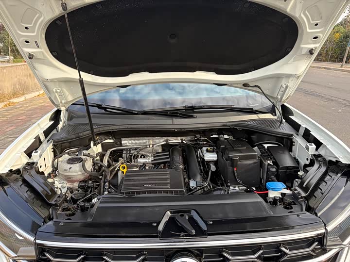 Фото 25 - Volkswagen Tayron