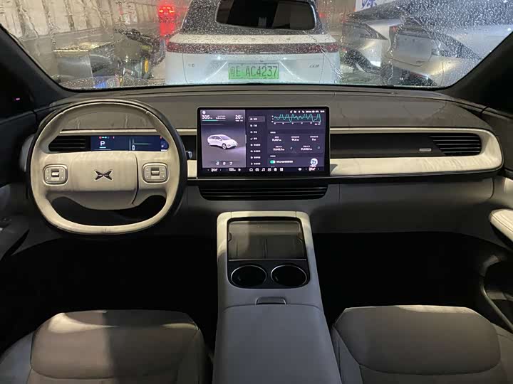 Фото 10 - XPeng G6