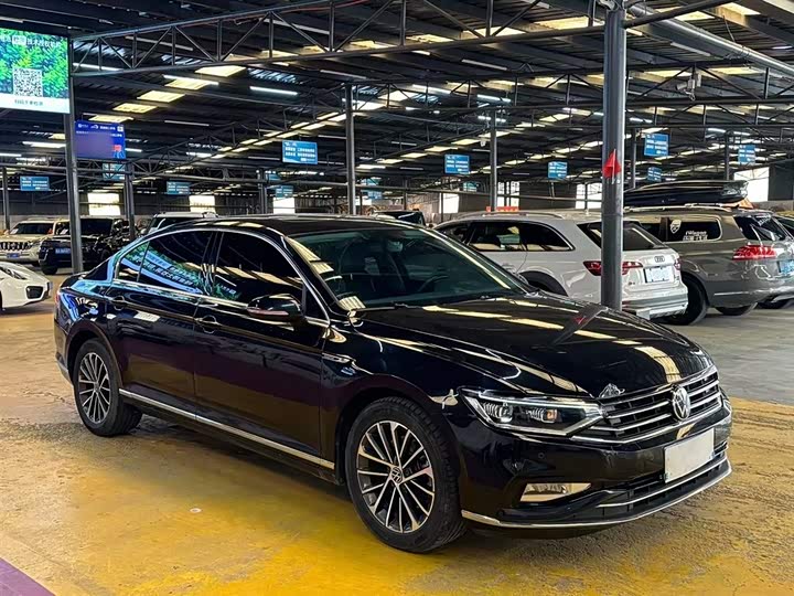 Фото 3 - Volkswagen Magotan