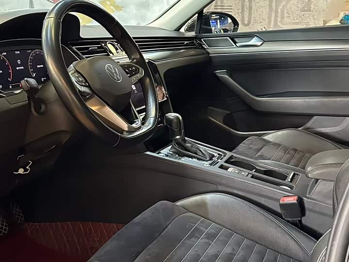 Фото 8 - Volkswagen Magotan