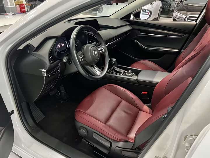 Фото 11 - Mazda 3 (Axela)