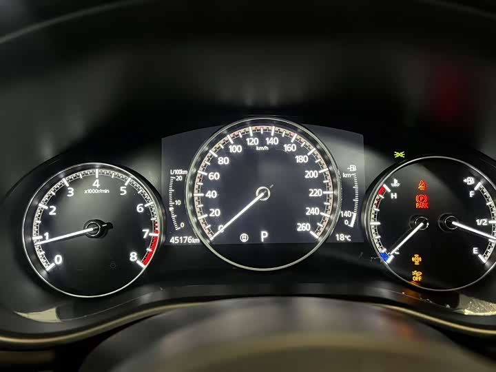 Фото 6 - Mazda 3 (Axela)