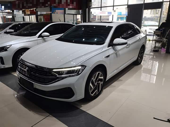 Фото 1 - Volkswagen Sagitar L