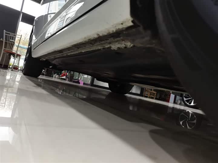 Фото 21 - Volkswagen Sagitar L