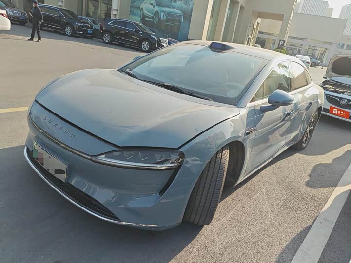 Фото 1 - Luxeed S7