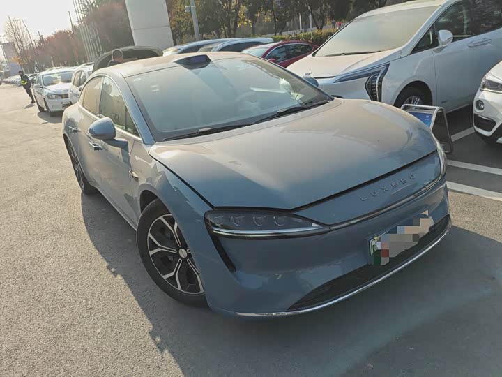 Фото 2 - Luxeed S7