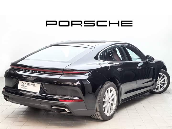 Фото 3 - Porsche Panamera