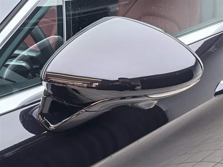 Фото 32 - Porsche Panamera