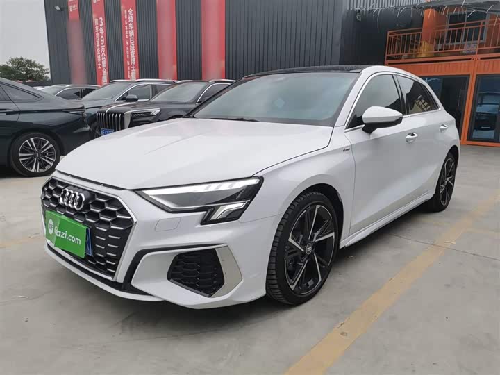 Фото 1 - Audi A3