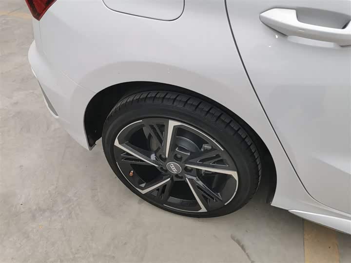 Фото 26 - Audi A3