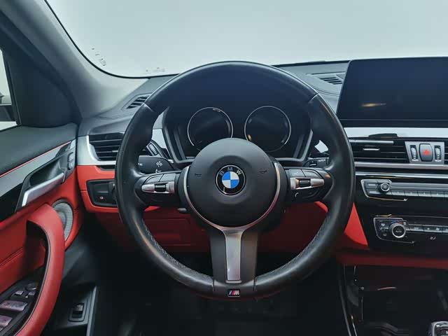 Фото 12 - BMW X2