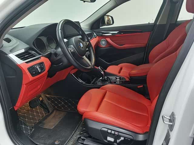 Фото 14 - BMW X2