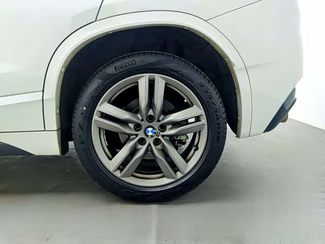 Фото 19 - BMW X2