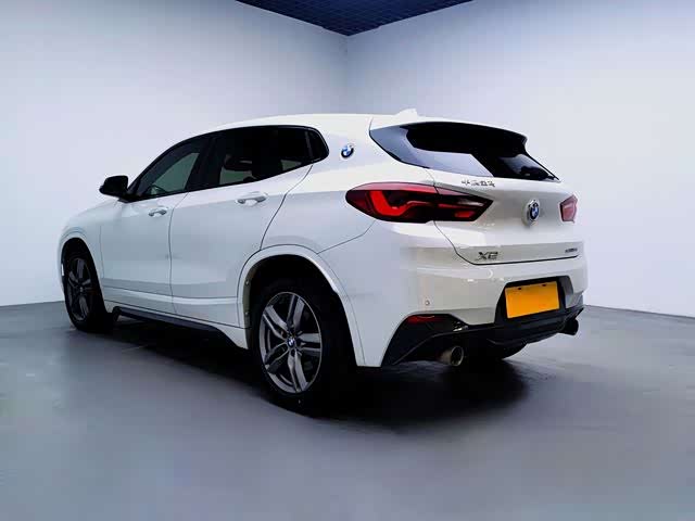 Фото 2 - BMW X2