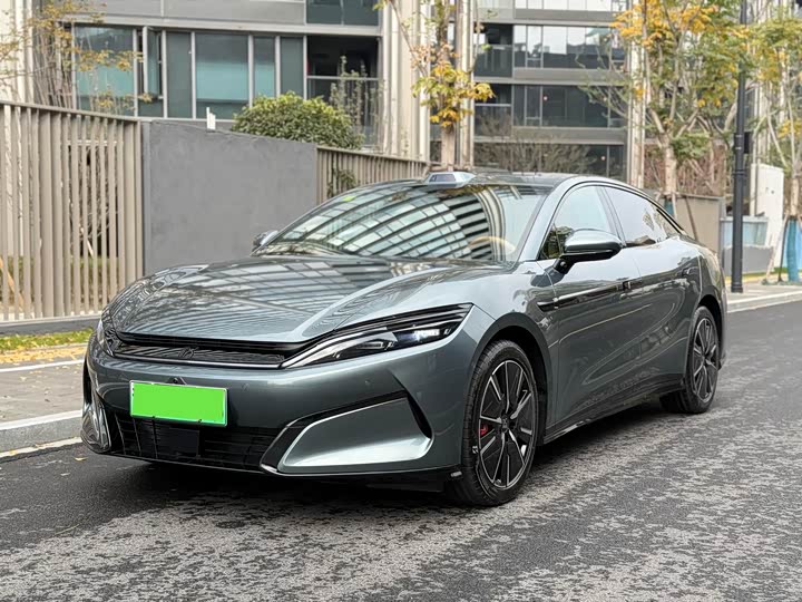 Фото 1 - BYD Han L