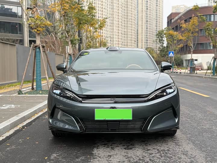 Фото 2 - BYD Han L