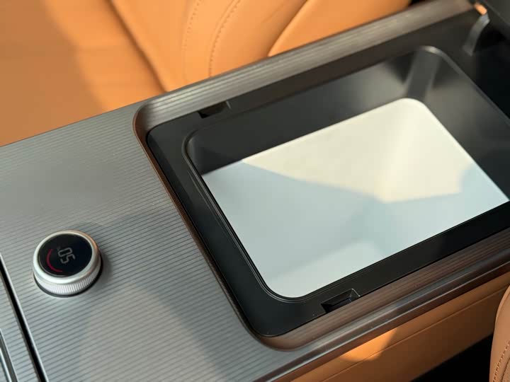 Фото 9 - BYD Han L