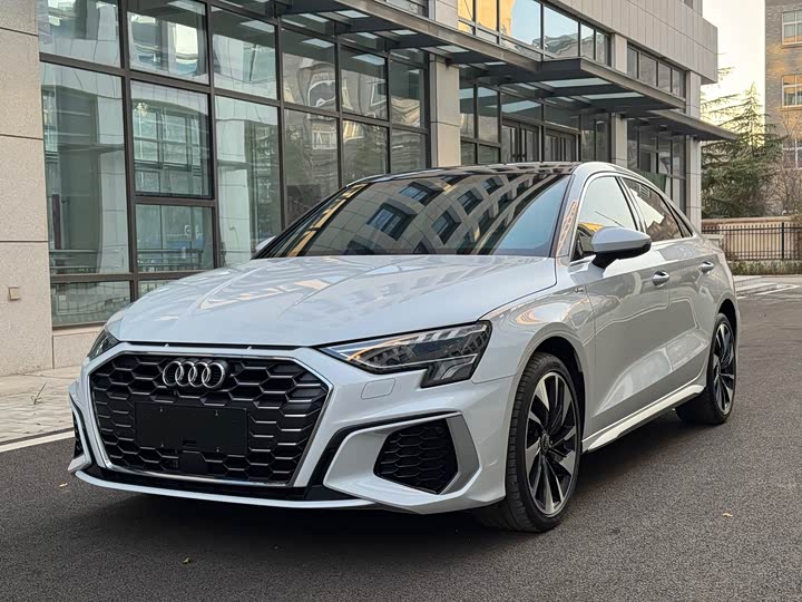 Фото 1 - Audi A3