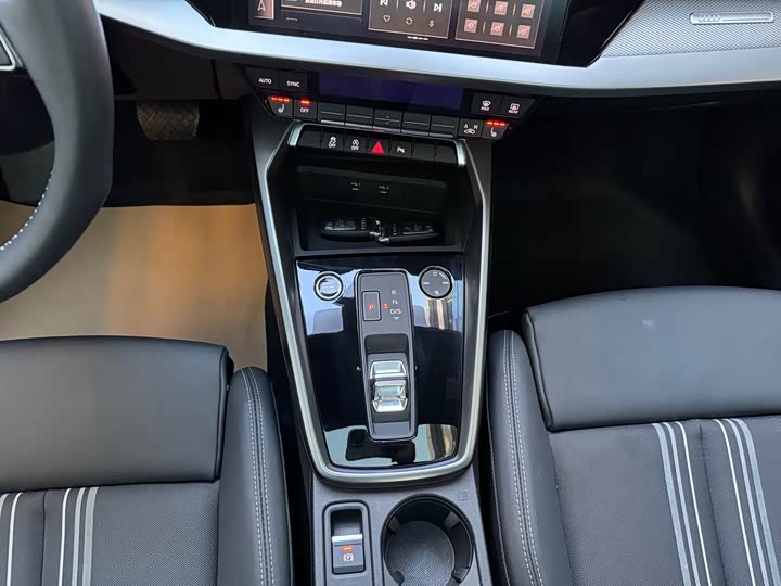 Фото 18 - Audi A3