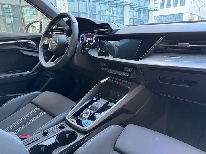 Фото 23 - Audi A3