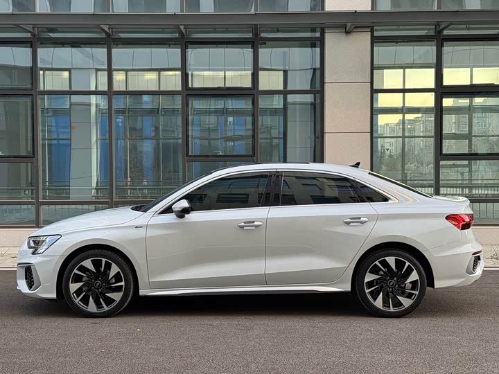 Фото 4 - Audi A3