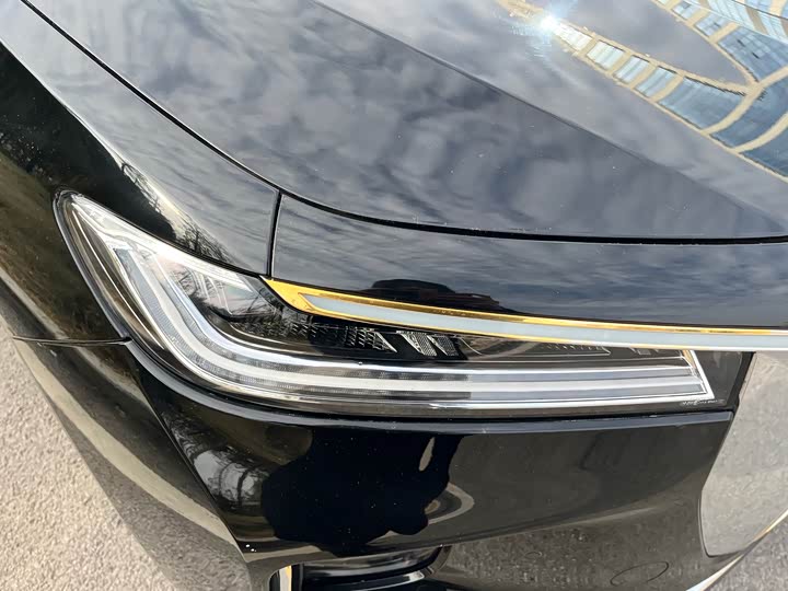 Фото 4 - Hongqi H9