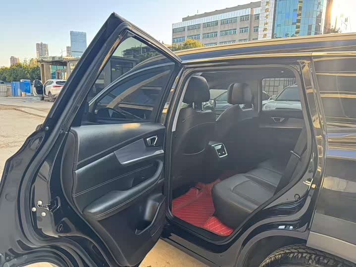 Фото 4 - Chery Tiggo 8