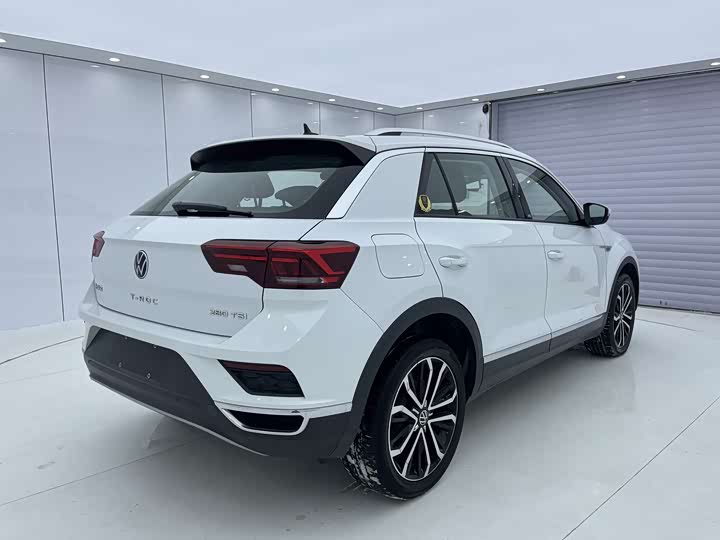 Фото 4 - Volkswagen T-Roc