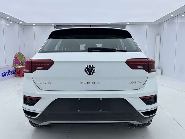 Фото 5 - Volkswagen T-Roc