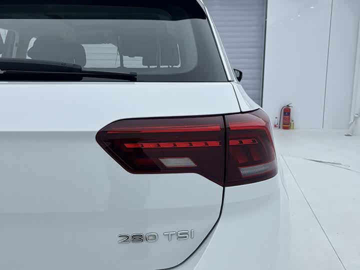 Фото 7 - Volkswagen T-Roc