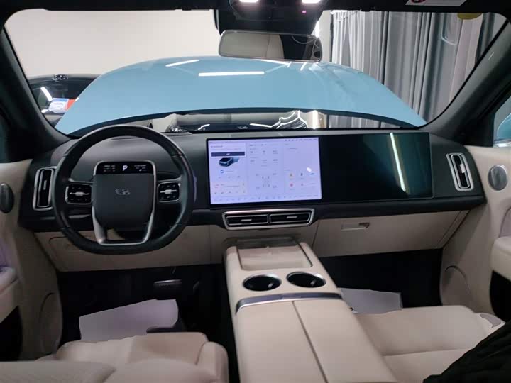 Фото 10 - LiXiang L7