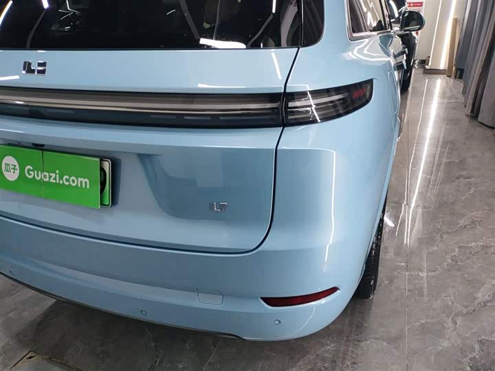 Фото 8 - LiXiang L7