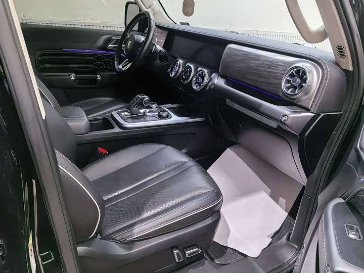 Фото 17 - Tank 300