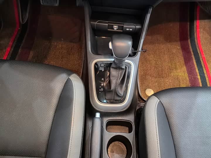 Фото 14 - Kia KX1