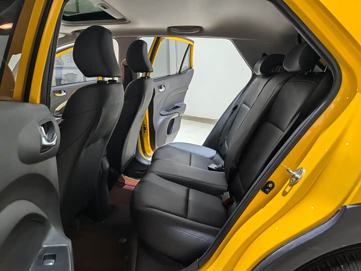 Фото 9 - Kia KX1