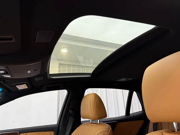 Фото 9 - Lexus LM