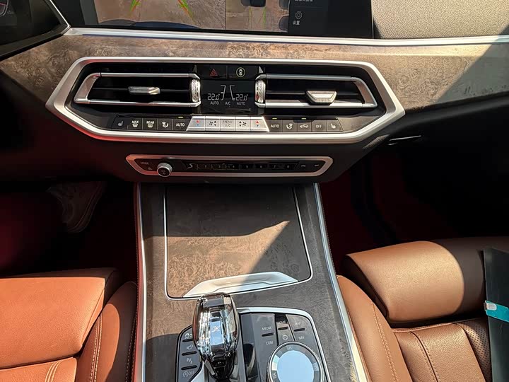 Фото 10 - BMW X5