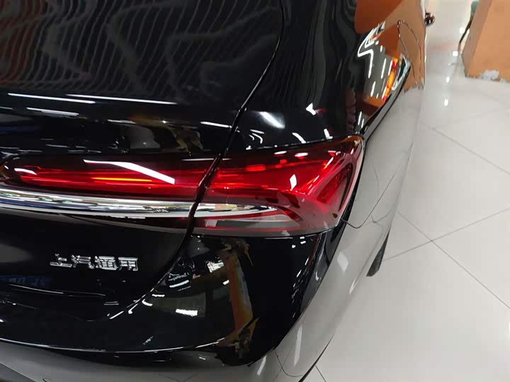 Фото 8 - Buick LaCrosse