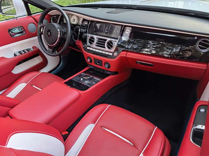 Фото 36 - Rolls-Royce Dawn