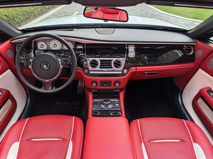 Фото 52 - Rolls-Royce Dawn