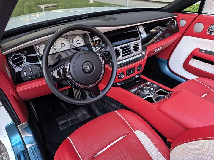 Фото 9 - Rolls-Royce Dawn