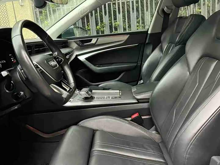 Фото 9 - Audi A7